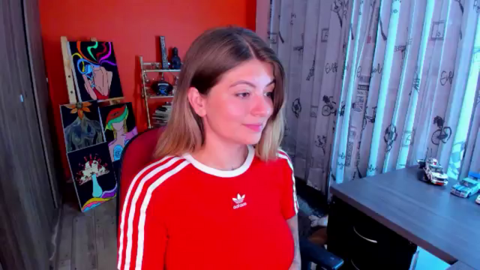 Emmaa_hostt