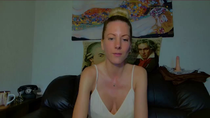 Helenadoll