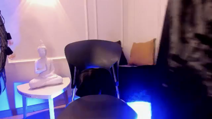 Megga_Bluee