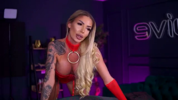 RaquelleVon