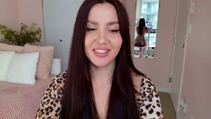 BellaBaxter