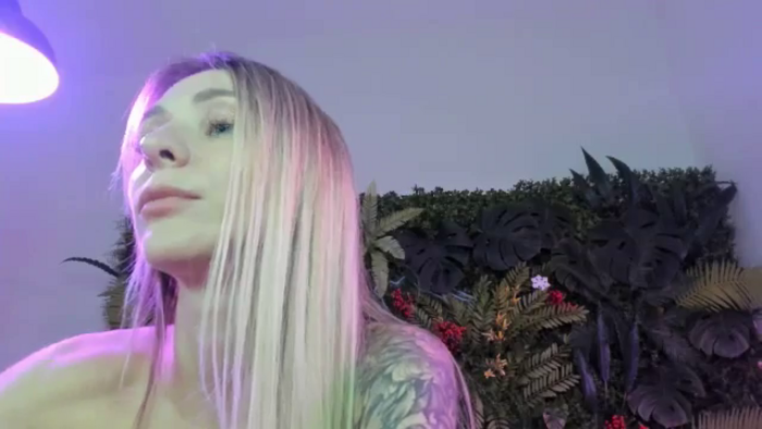 Horny_Blond