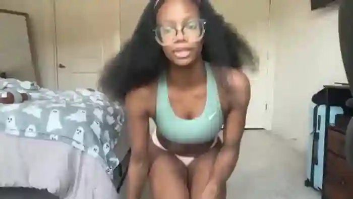 2025/08/18/mfc-serenitypoisi-18-03-55
