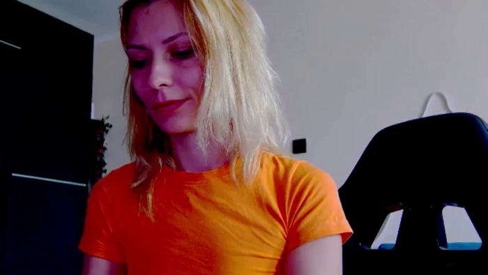 Karoline121
