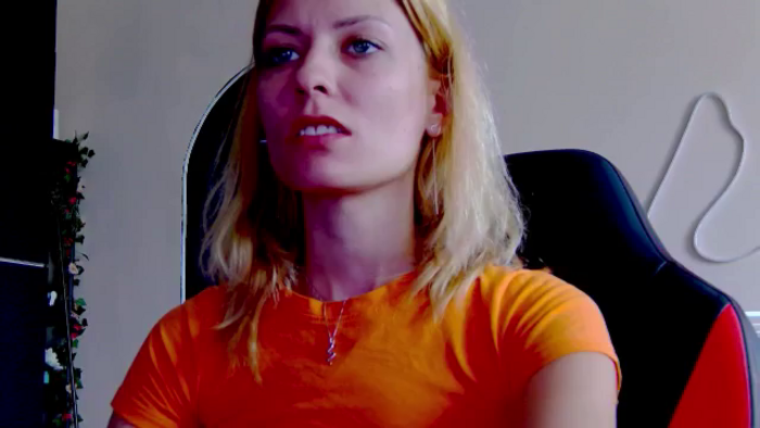 Karoline121
