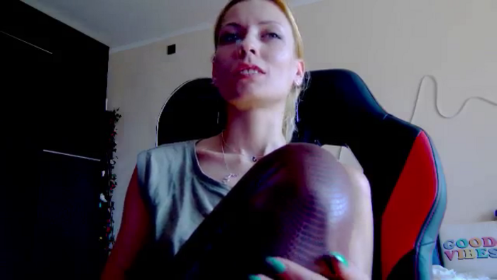 Karoline121