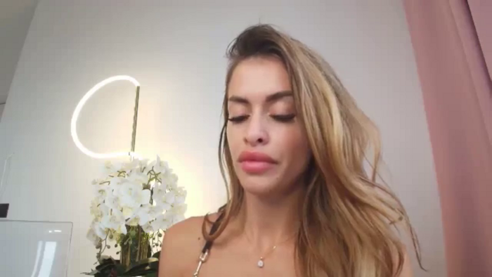Luxie_