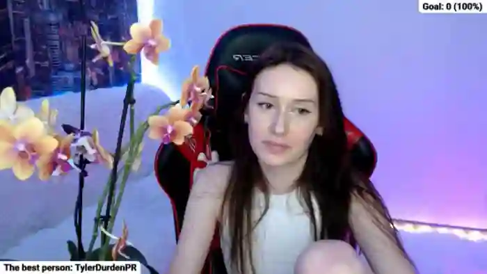2025/08/24/mfc-honey_dream-00-37-26