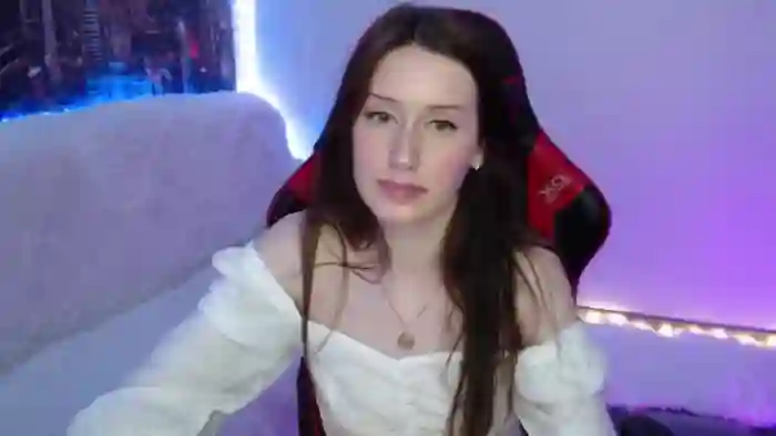 2025/08/26/mfc-honey_dream-00-17-45