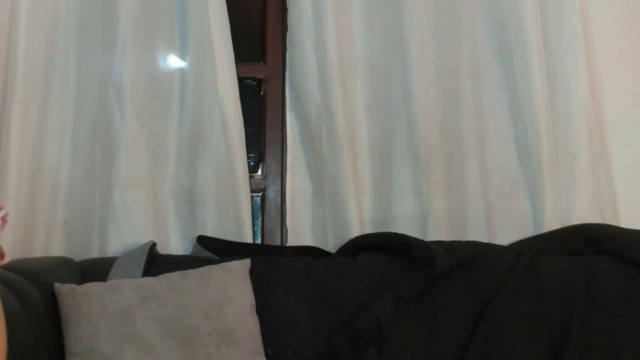 Scarletfox723