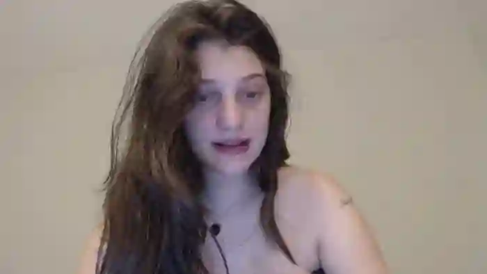 2025/08/27/mfc-loverbella-04-38-22
