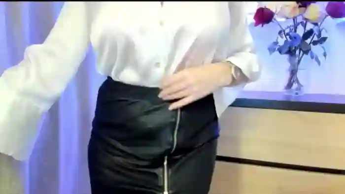 2025/08/31/mfc-eroticfelizia-18-41-19