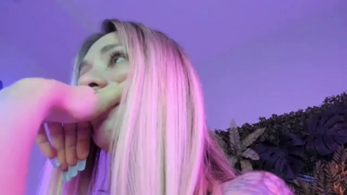 Horny_Blond