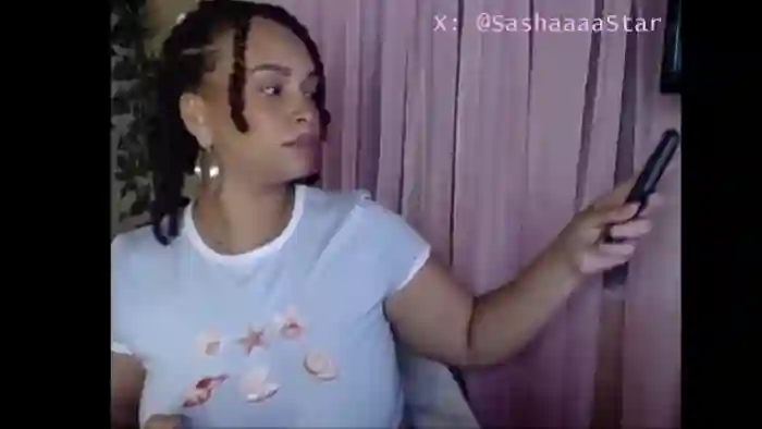 2025/08/31/mfc-sashaestrella-21-33-24