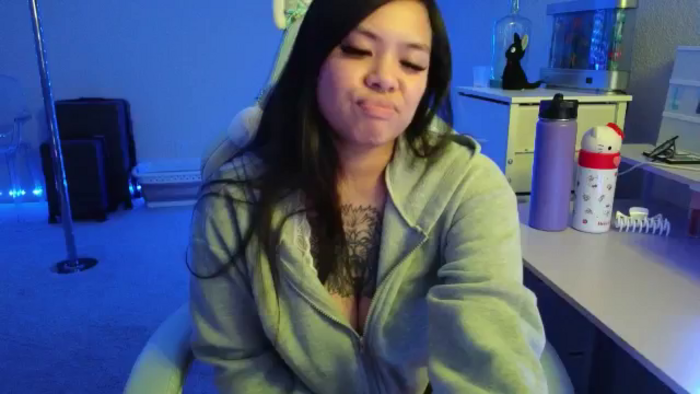 Dolllface