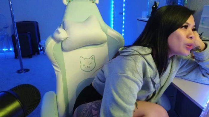 Dolllface