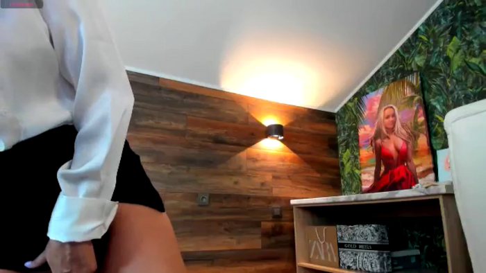 Alizee_Spicy