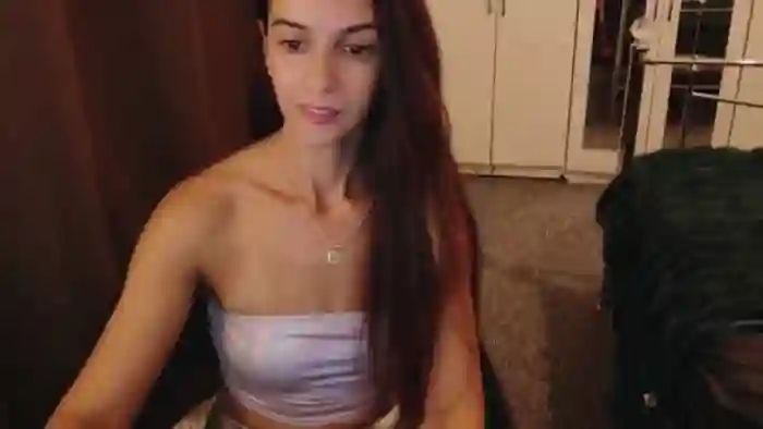 2025/09/04/mfc-karlaolivia-12-52-00