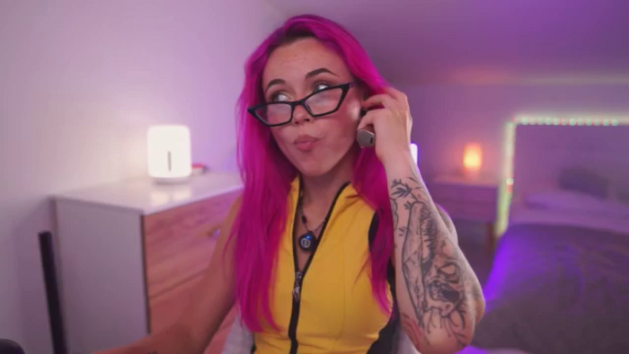Sarah_Pink