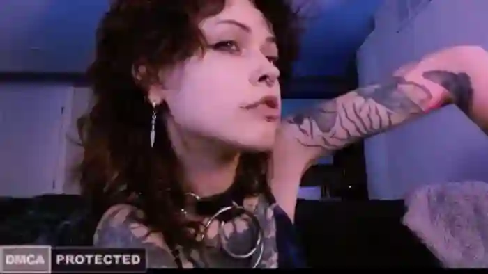 2025/09/06/mfc-cuddlefoxy-08-08-57