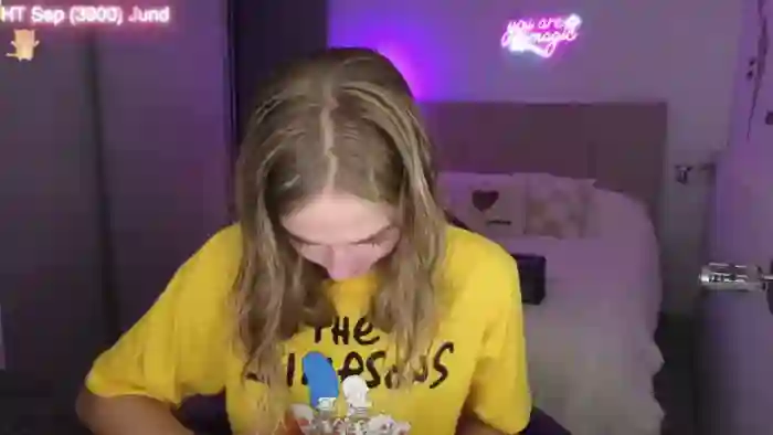 2025/09/08/mfc-aliannaa-19-04-37