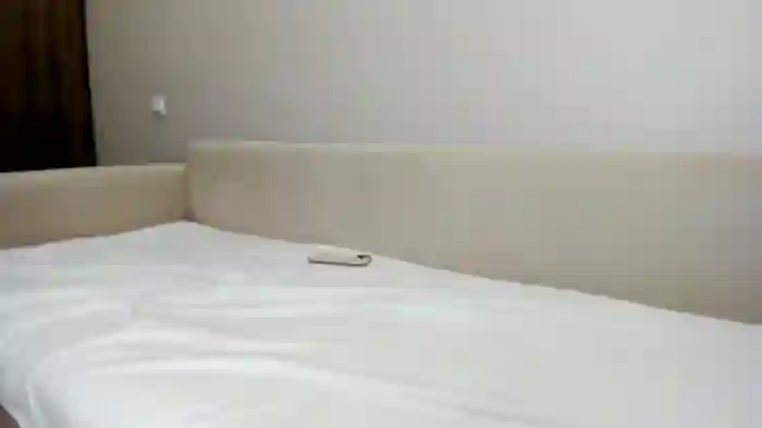 2025/09/08/mfc-miss_crystal_-06-23-06