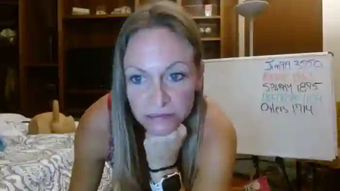 2025/09/09/mfc-autumn_blonde-10-48-27