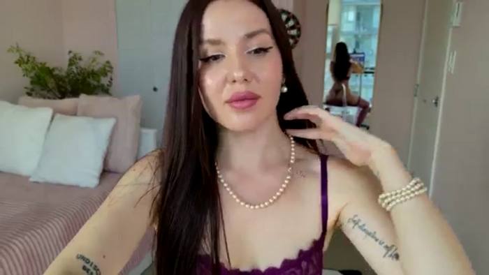 BellaBaxter
