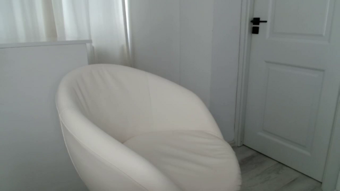 Kiki_akay