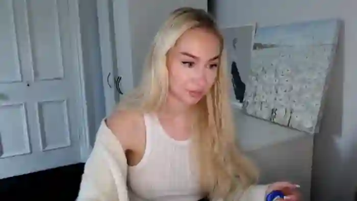 2025/09/11/mfc-british_cutie-11-20-29