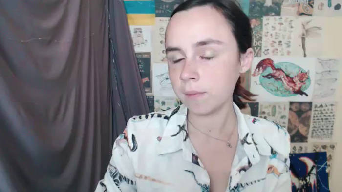 VeryShy_Girl
