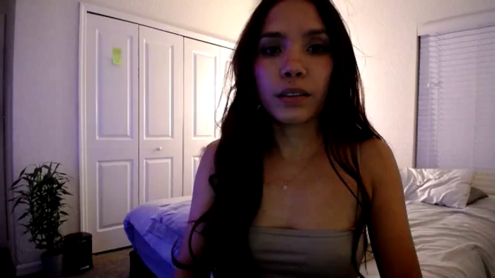 Zyrabrunette