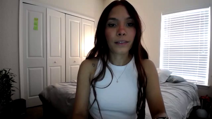 Zyrabrunette