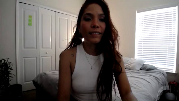 Zyrabrunette