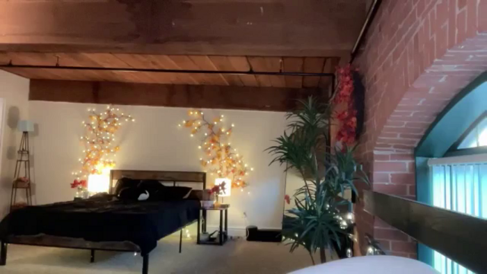 Luna_Moore1