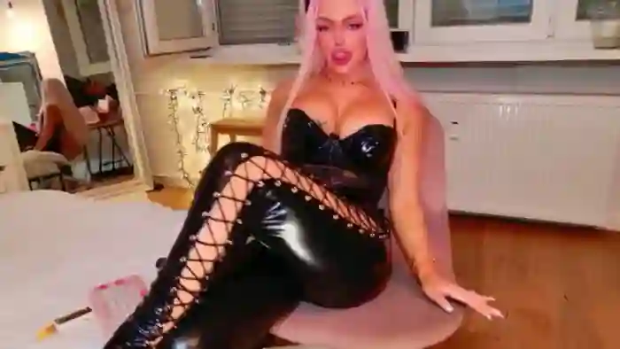 2025/09/14/mfc-squirtly_alex-19-15-41