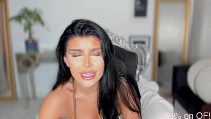 moniqueeale