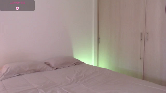 Anna__