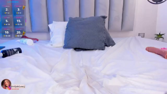 EmelyDeluxe