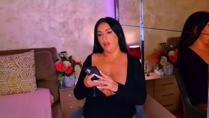 Busty_Cristal