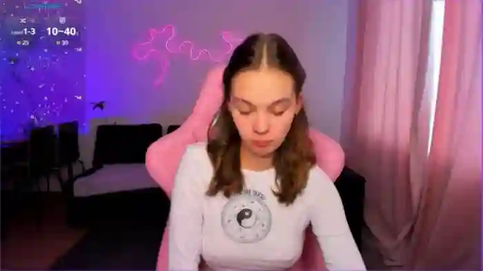 2025/09/18/mfc-kate_young-06-02-06