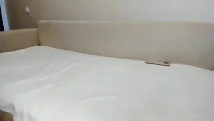 2025/09/18/mfc-miss_crystal_-06-21-53