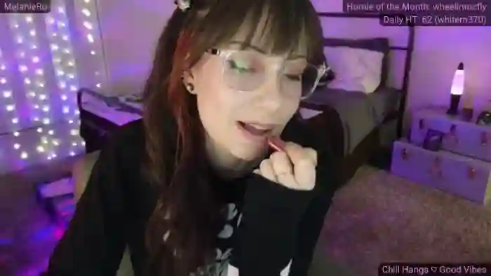 2025/09/19/mfc-melaniero-04-51-51