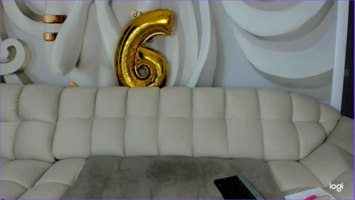 HaleySweet18