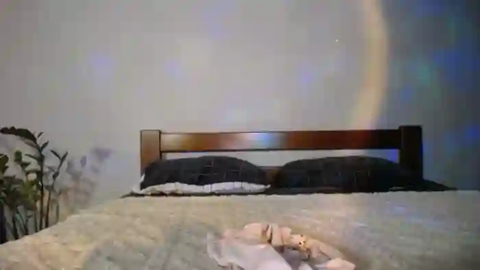 2025/09/20/mfc-sunshineeva_-17-42-07