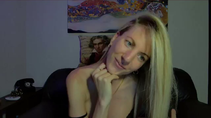Helenadoll