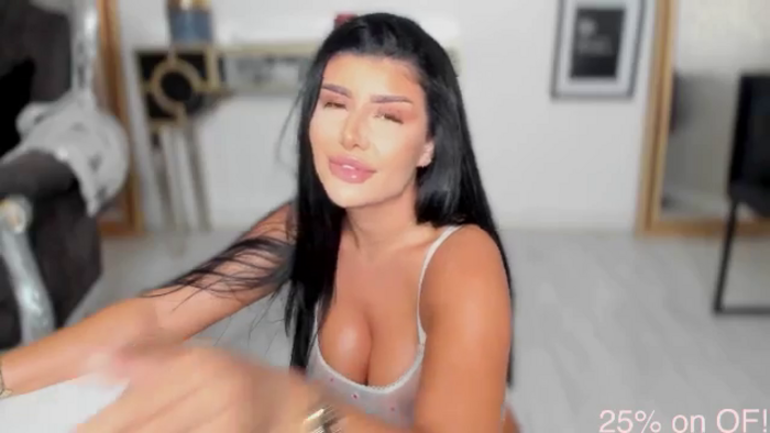 moniqueeale