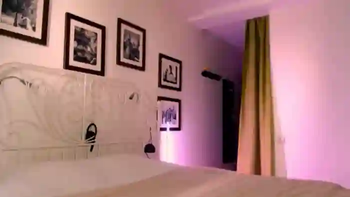 2025/09/23/mfc-httpsporn-06-31-45