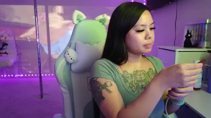 dolllface