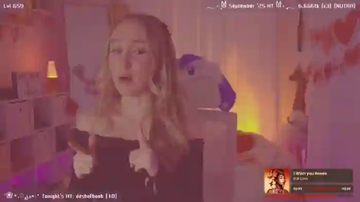 2025/09/27/mfc-oliviaxfaye-03-24-07